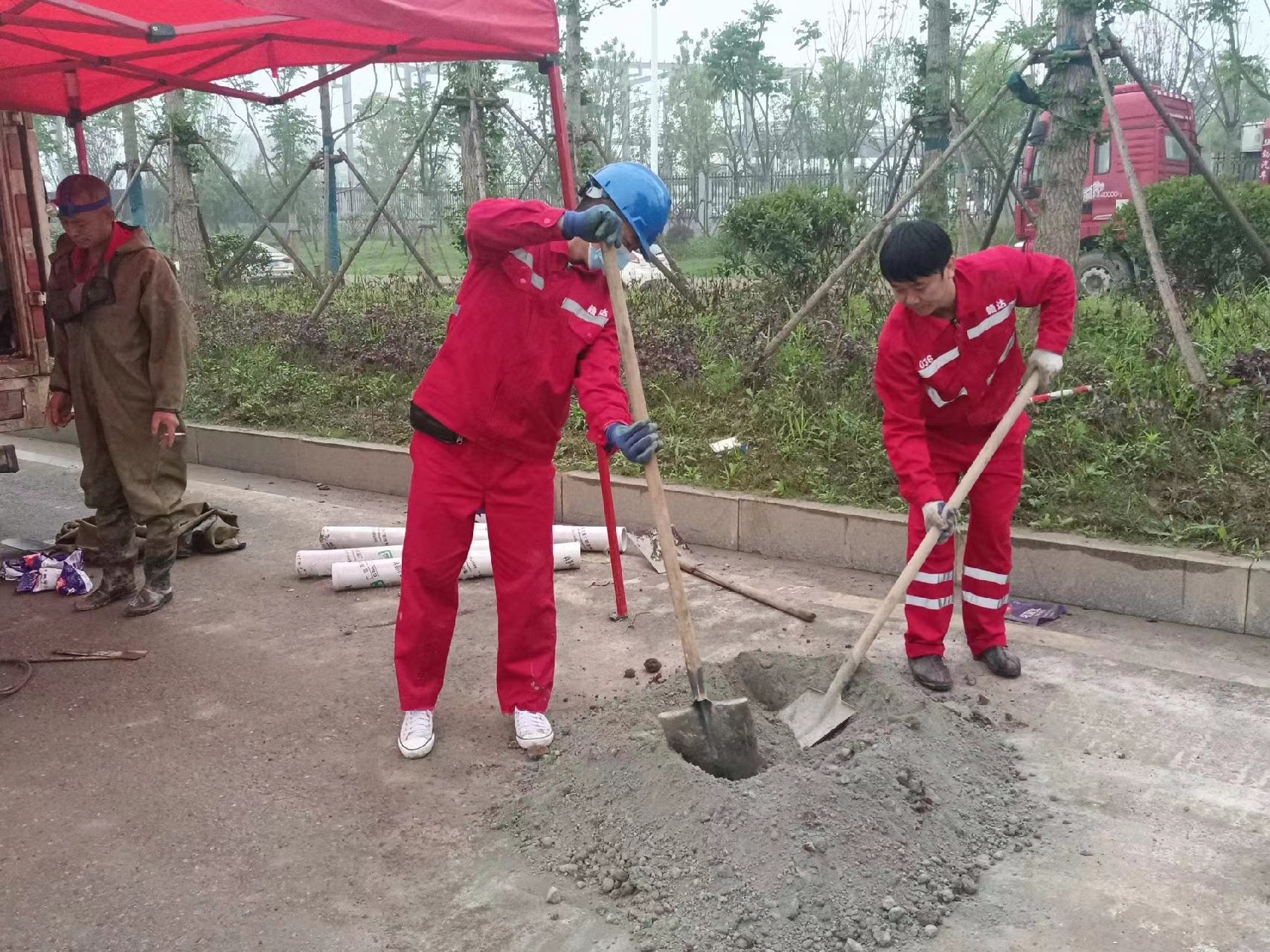 顺城管道疏通哪家好】及时进行市政管道清淤