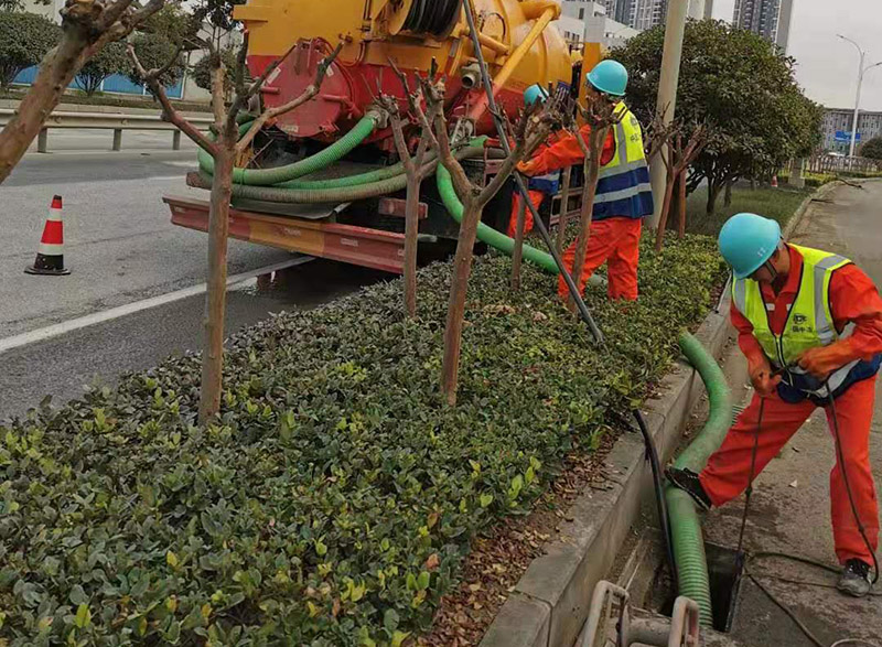 顺城市政管道清淤
